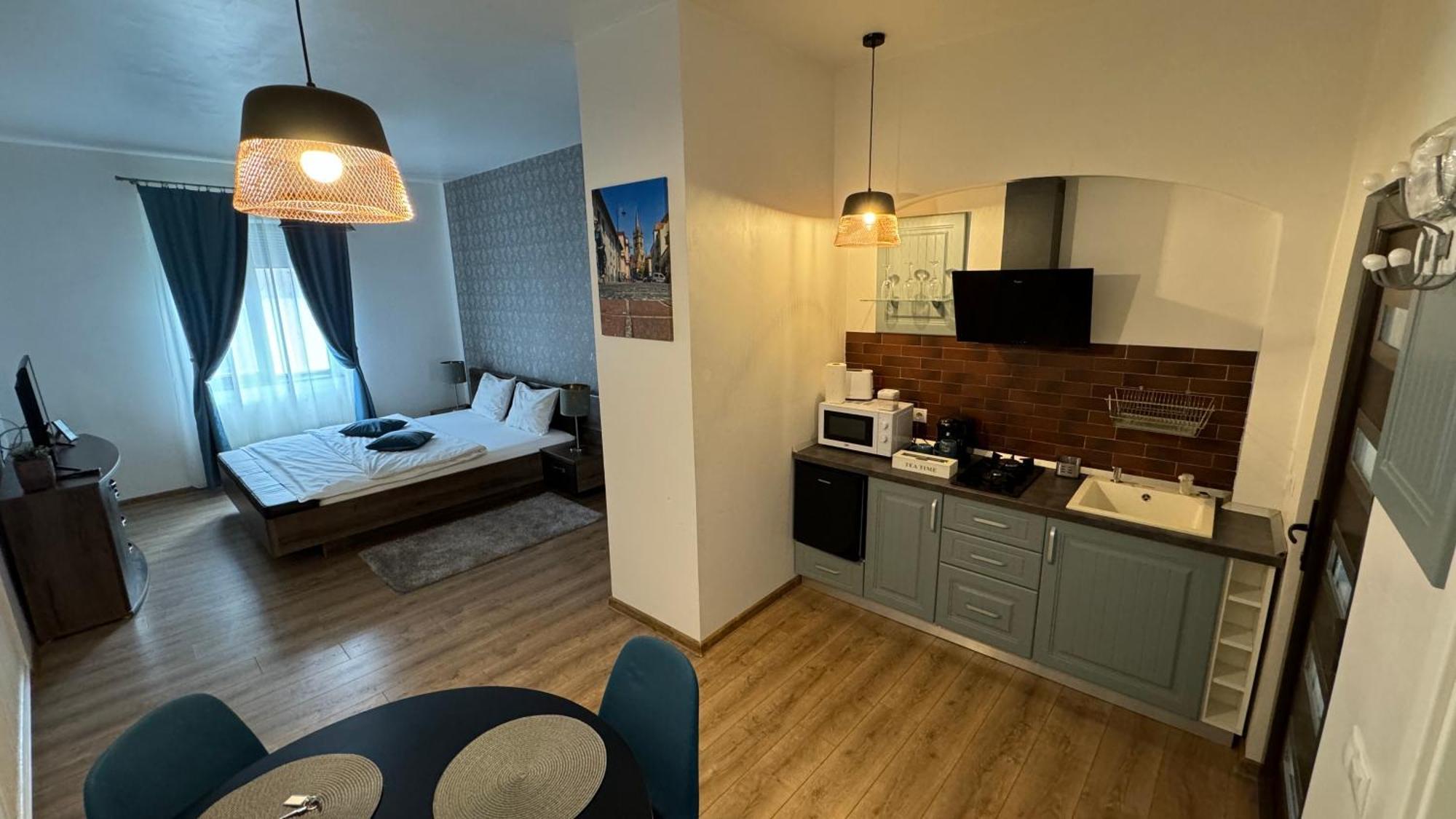 Dd Studio Deluxe Sibiu Luaran gambar